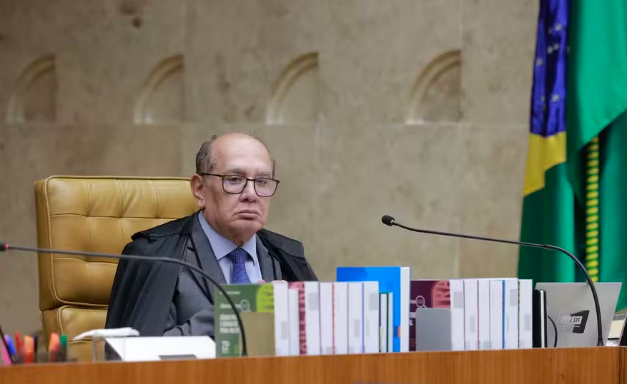 STF x TST:   A CLASSE TRABALHADORA NO MEIO, NAS CORDAS?